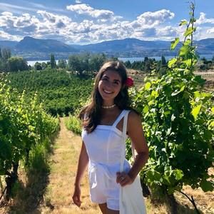 Meet your Posher, Maria